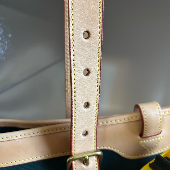 Dooney & Bourke Cabriolet Bucket Bag Vintage - Picture 13 of 13